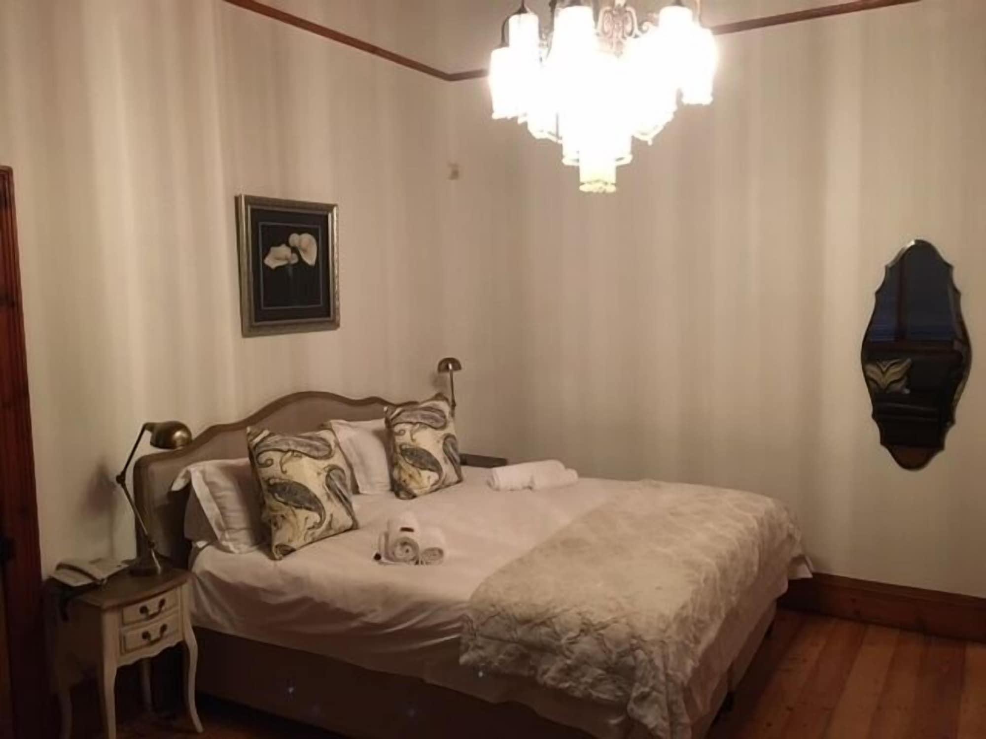 Roosenwijn Guesthouse Стеленбош Екстериор снимка