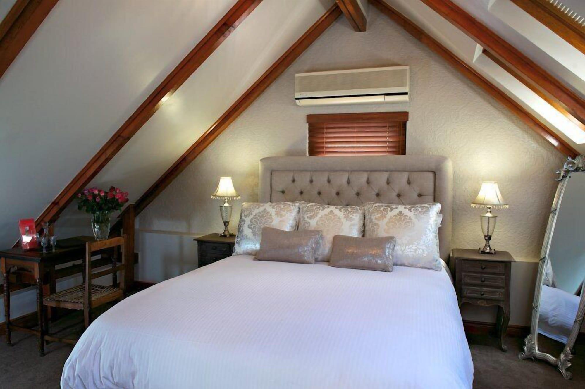 Roosenwijn Guesthouse Стеленбош Екстериор снимка