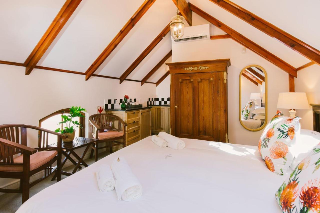 Roosenwijn Guesthouse Стеленбош Екстериор снимка
