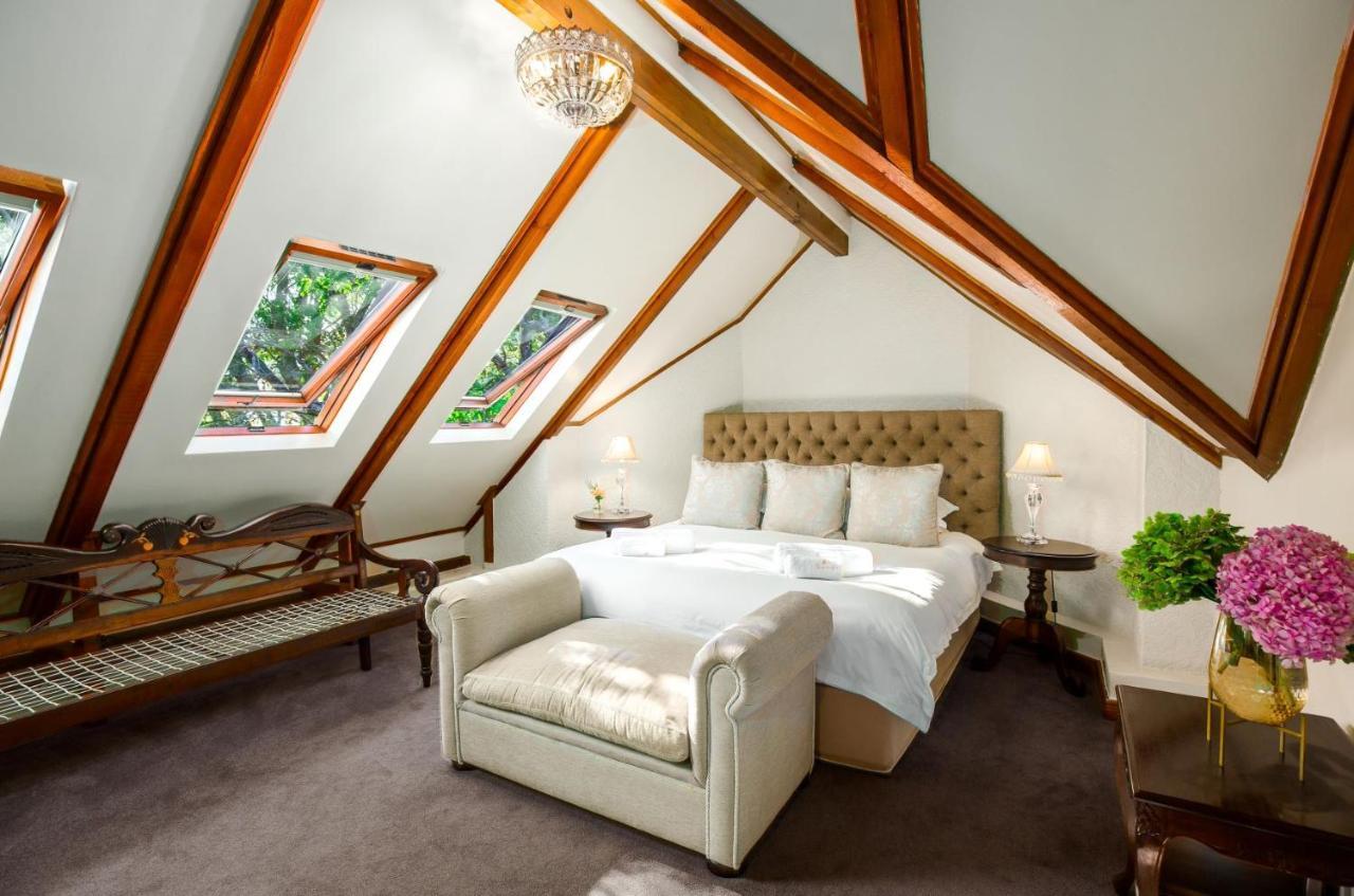 Roosenwijn Guesthouse Стеленбош Екстериор снимка